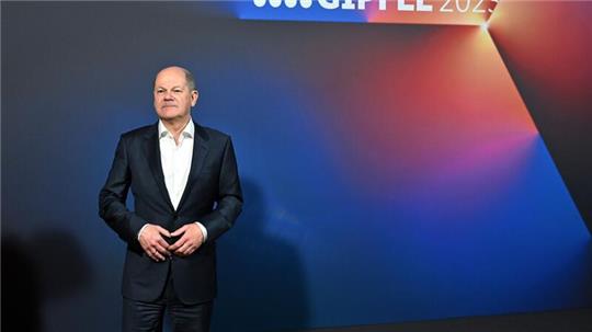 „Sie sehen mich jetzt hier nicht als einen Menschen ohne Zuversicht“: Bundeskanzler Olaf Scholz beim Digital-Gipfel in Jena.