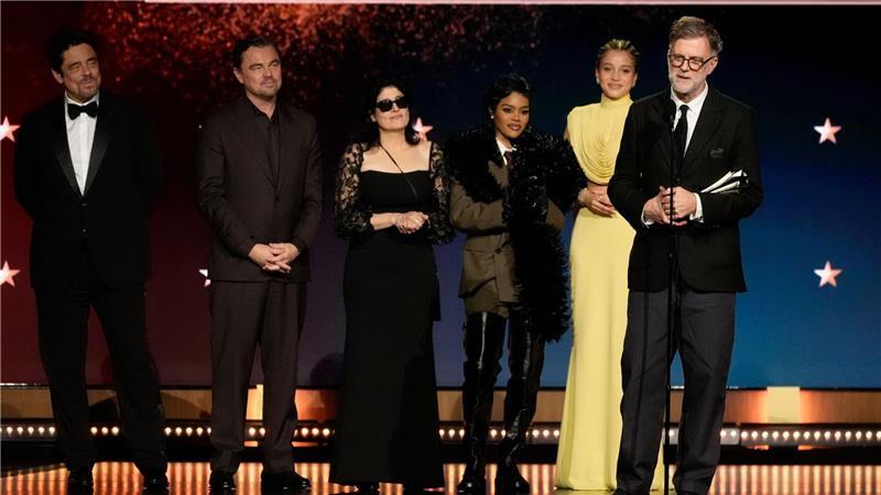 Timothée Chalamet erklärt Kylie Jenner seine Liebe Sie sind die Abräumer bei den diesjährigen Critics Choice Awards: Das Team vom Film „One Battle After Another“.