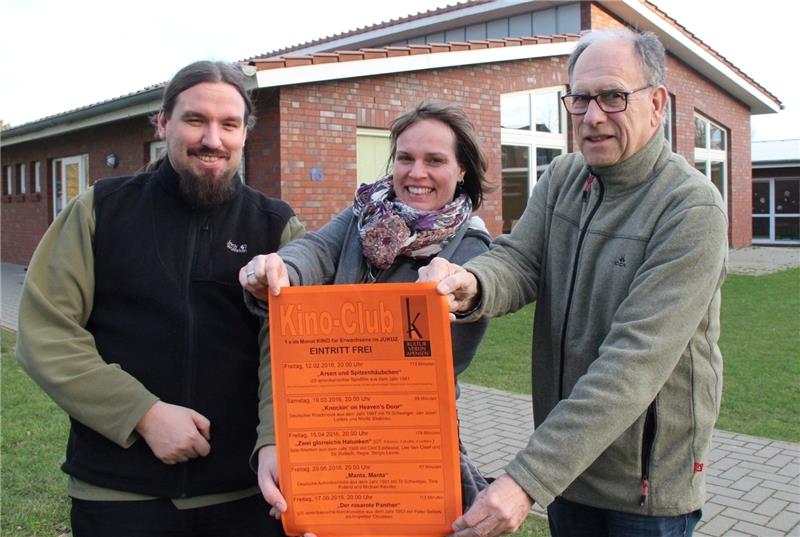 Sie starteten im Februar 2016 mit viel Elan den Kino-Club: Jens Neumann (von links), Ina Sommer und Roland Denien vom Kulturverein-Vorstand.