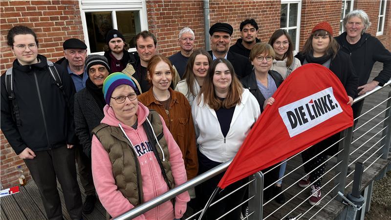 Sie wollen die Demokratie und den Sozialstaat verteidigen: Diese Linken gehören zum harten Kern der sozialistischen Partei im Landkreis Stade.