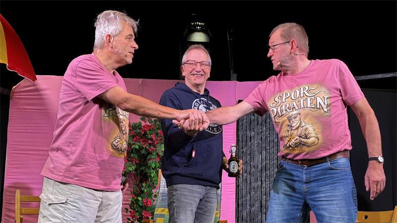 Sie wollen ihr Geld retten: Jörn-Hinnerk Abbe als Waldemar, Günter Schlüter als Markus und Werner Langen als Dieter (von links).