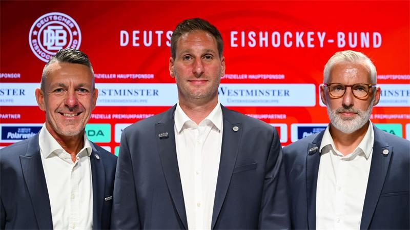 Vertrag bis 2030: Rankels WM-Versprechen am Geburtstag Sie wollen langfristig zusammenarbeiten: DEB-Vorstandschef Frank Lutz, der neue Bundestrainer André Rankel und Sportvorstand Christian Künast (v.l.).