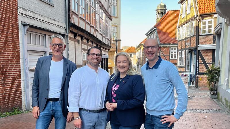 Sie wollen städtische Volltzugsbeamte einstellen: Sven Feldtmann (FDP), Arne Kramer, Melanie Reinecke und Daniel Friedl (alle CDU).