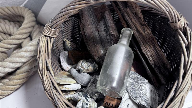 Absender und Finder der Sylt-Flaschenpost haben Kontakt Sieben Jahre lag eine auf Sylt gefundene Flaschenpost nicht entziffert bei ihren Findern. (Archivbild)