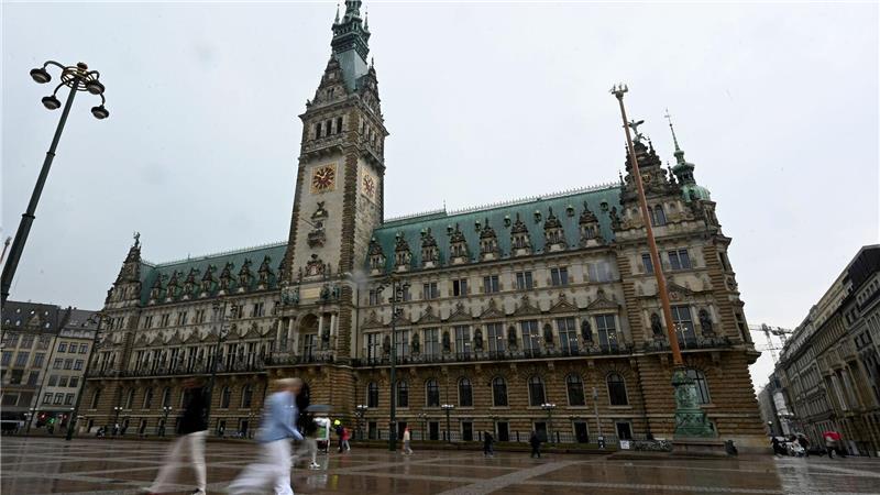 SPD und Grüne wollen Koalitionsverhandlungen abschließen Sieben Wochen nach der Bürgerschaftswahl stehen die Koalitionsverhandlungen zwischen SPD und Grünen in Hamburg vor dem Abschluss.