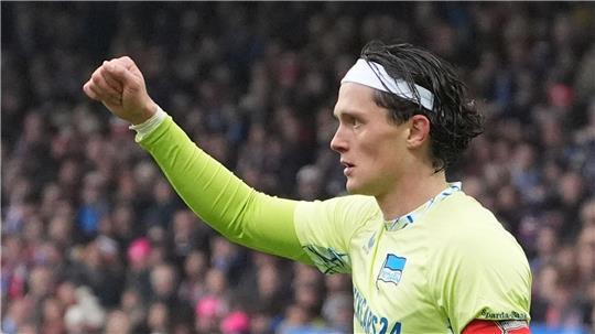 Sieg zum Geburtstag: Fabian Reese beschenkt sich mit dem nächsten Dreier. 