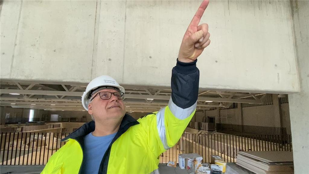 Siegfried Stein ist bei der Stadt Buxtehude für die Baustelle zuständig.