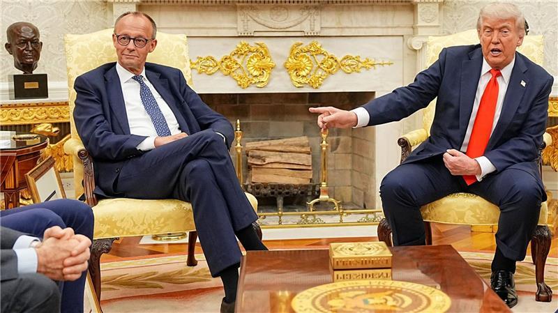 Sieht in europäischen Spitzenpolitikern wie Friedrich Merz offensichtlich eine indirekte Gefahr für amerikanische Interessen: US-Präsident Donald Trump. (Archivbild)