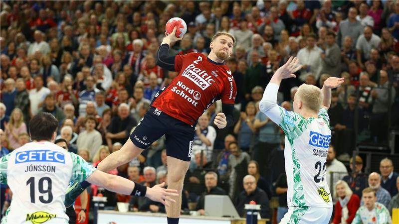 Mega-Transfer perfekt: Berlin holt Star-Handballer Pytlick Simon Pytlick (M.) ist einer der besten Handballer der Welt. (Archivbild)