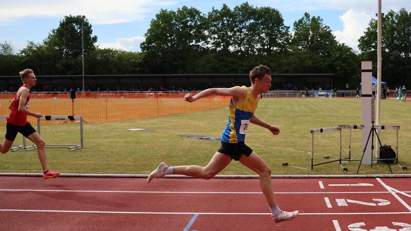 BSV-Talente schaffen die Qualifikationsnorm für Deutsche Meisterschaften Simon Rödenbeck verpasste die Qualifikationsnorm für die DM drei Mal ganz knapp.