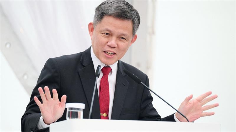 Fassmer Werft tauft erstes Patrouillenschiff für Singapur Singapurs Verteidigungsminister Chan Chun Sing bei der Veranstaltung zur Taufe des ersten von vier Offshore-Patrouillenschiffen (OPV) für sein Land.