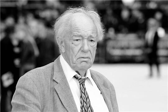 Sir Michael Gambon im September 2018 bei der Weltpremiere von «King of Thieves» im Vue West End in London. Foto: Ian West / dpa