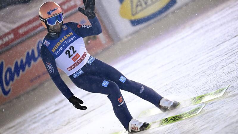 Podest-Premiere mit 33: Skispringer Paschke verblüfft Skispringer Pius Paschke freut sich nach seinem zweiten Sprung.