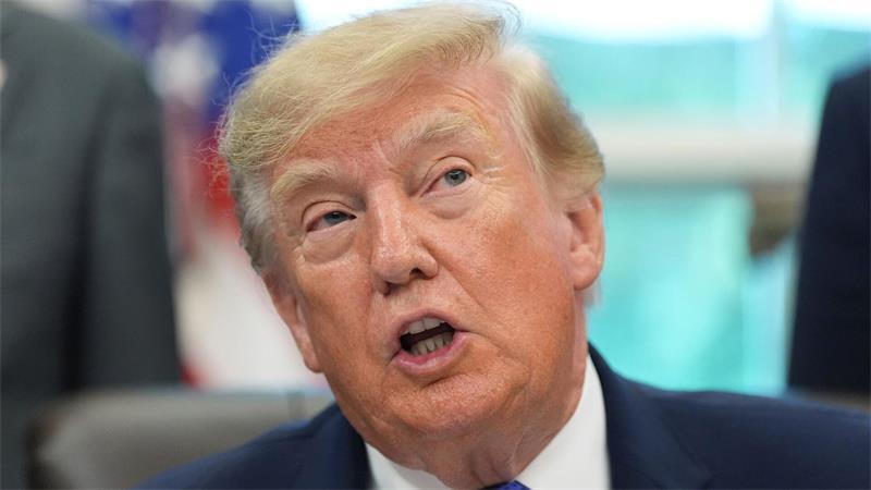 Sloweniens Internet-Domainverwaltung  - register.si - wird mit Anträgen überlaufen, seitdem US-Präsident Donald Trump KI in SI umtaufen will.