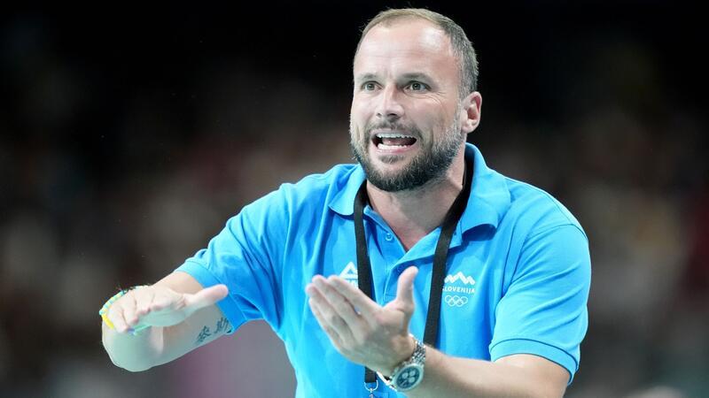 Sloweniens Trainer Uros Zorman hat Spekulationen genährt, dass sein Team gegen Deutschland absichtlich verloren hat.