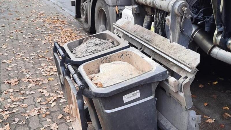 Landkreis nimmt nächste Müllsünder in den Blick – Verbote beachten So darf Asche aus Kamin oder Ofen nicht entsorgt werden. Darauf weist die Abteilung Abfallwirtschaft des Landkreises Stade hin.