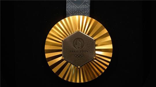 So eine Goldmedaille ist für Leichtathleten in Paris 50.000 Dollar wert