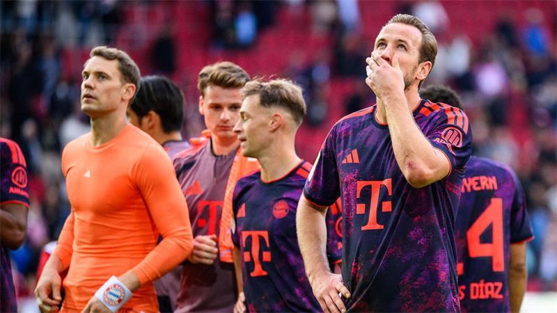 Neuers Rekord-Fauxpas: Den Bayern droht die Torwart-Debatte So hatten sich die Bayern um Torhüter Neuer (l) und Stürmerstar Kane (r) die Generalprobe für die Champions-League-Reise nach Stavanger nicht vorgestellt.