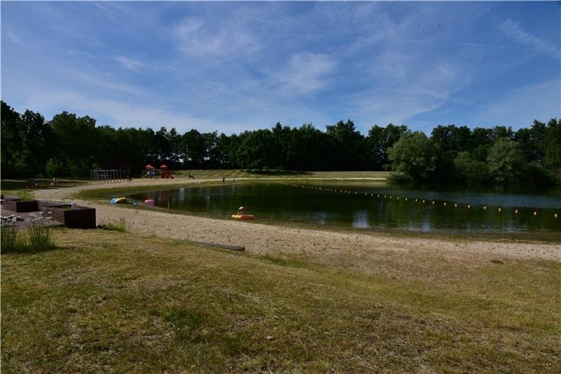 So idyllisch präsentiert sich der Badesee zwischen Fredenbeck und Kutenholz an schönen Sommertagen. Foto: Beneke