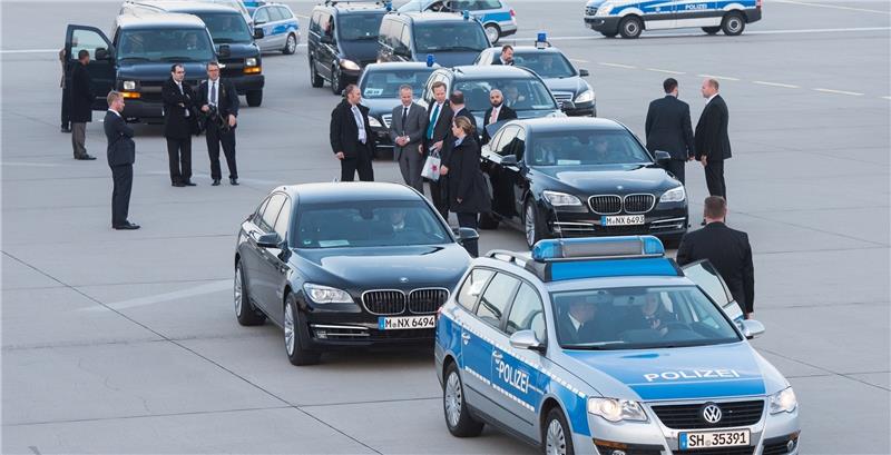 So sah es im Dezember 2016 aus, als US-Außenminister John Kerry am Airport landete – nächste Woche wird das potenziert. Foto Brockwoldt/dpa