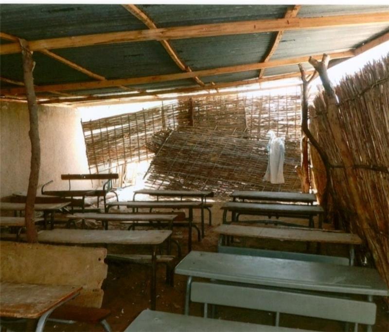 So sehen die Behelfsräume der Grundschule in Toucar aus. Foto Kinderhilfe Senegal