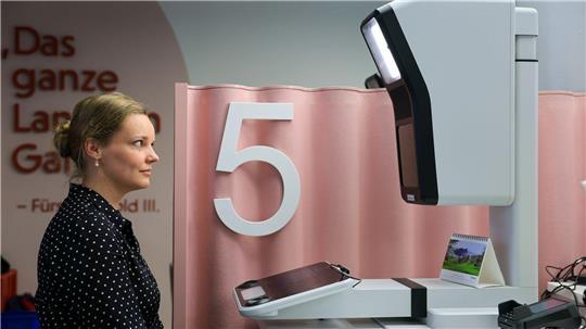 So sehen die neuen Foto-Terminals der Bundesdruckerei aus. (Archivbild)