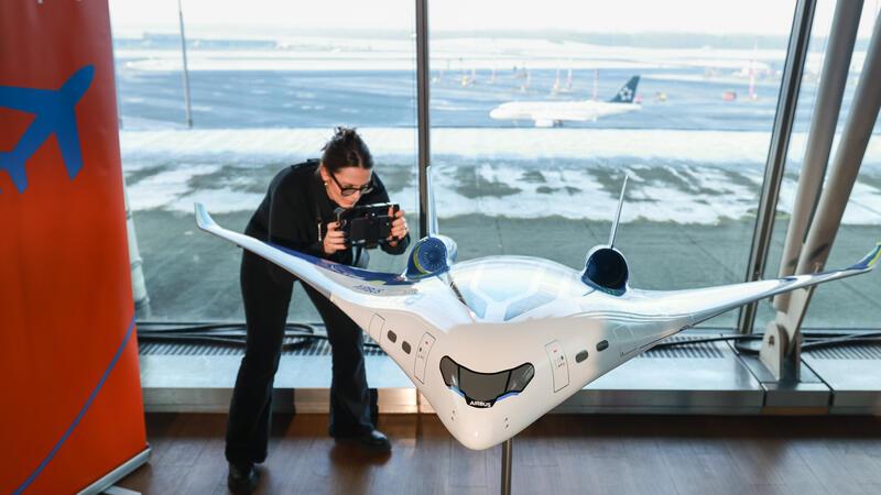 So sieht Zukunft aus: ein Konzeptmodell eines ZEROe-Fliegers von Airbus.