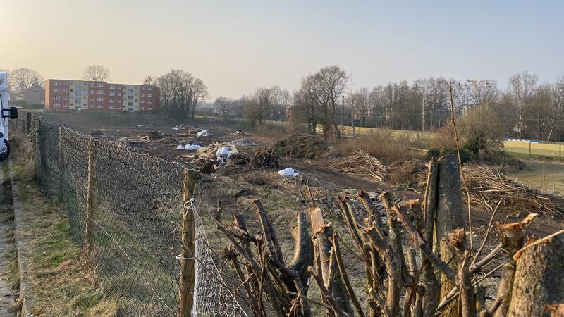 So sieht das AVW-Grundstück an der Bahnstraße nach der Rodung aus.