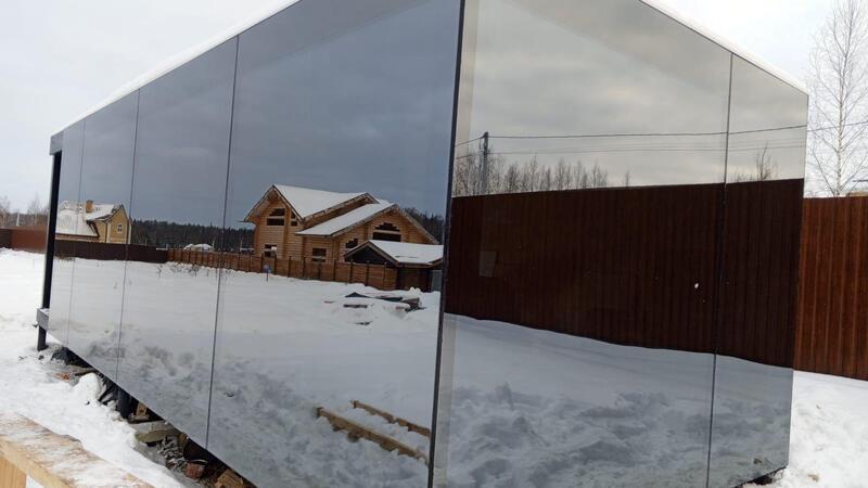 Landhotel Deinste: Gäste können jetzt in Tiny Houses übernachten So sieht der Prototyp der verglasten und verspiegelten Sauna aus.
