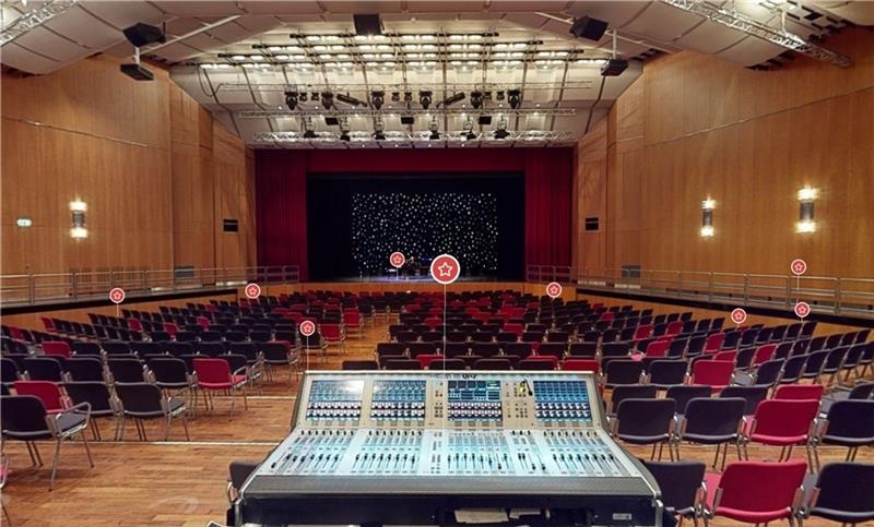 So sieht der Zuschauerraum aus, über die Punkte kann man sich durchs Stadeum klicken. Foto: Stadeum