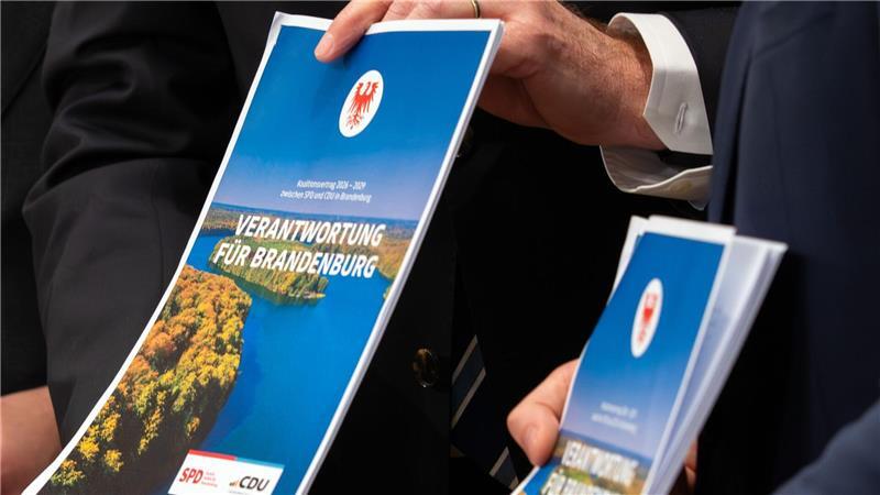 Rot-Schwarz in Brandenburg: Gegen Wähler-Frust und Extreme So sieht der neue Koalitionsvertrag von SPD und CDU aus.