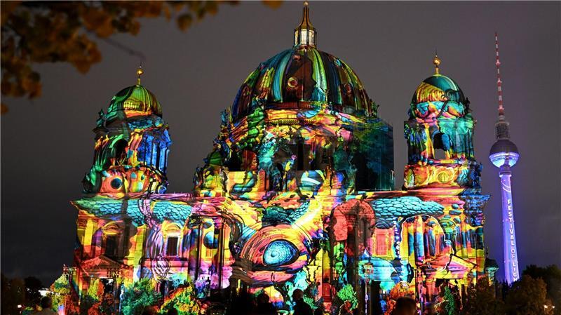 So wie 2025 in Berlin sollen im Herbst auch Gebäude in Braunschweig strahlen. (Archivbild)  