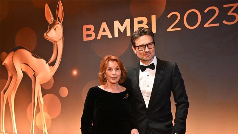 So wie hier beim Bambi konnten Berger und ihr Sohn Simon Verhoeven bei der Premiere seines neuen Films nun nicht gemeinsam über den Roten Teppich laufen. (Archivbild)