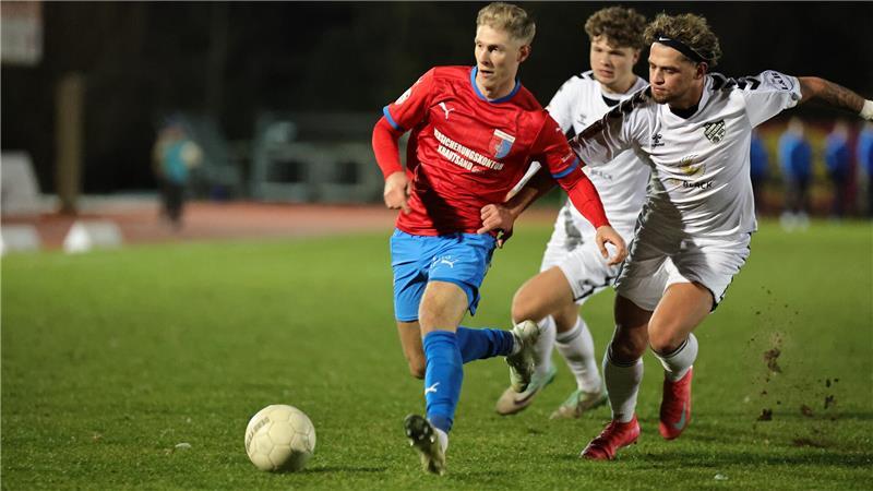 So will D/A Martin Sattler sehen: In Aktion. Der Verein will den Vertrag mit dem Außenstürmer trotz der Verletzung verlängern.