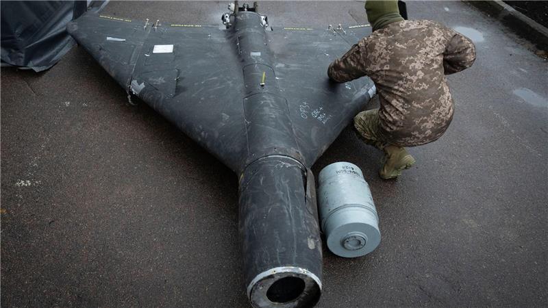 Studie: Gas-Export in EU beschert Putin Milliardeneinnahmen Solche Shahed-Drohnen sorgen in der Ukraine regelmäßig für erhebliche Zerstörungen und Todesopfer. (Archivbild)