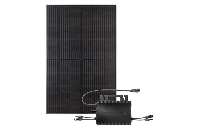 Balkonkraftwerke im Warentest: Nur zwei Solaranlagen sind gut Solide, aber starr: Das Balkonkraftwerk von GreenSolar bekam die Gesamtnote 2,2 und schnitt damit im Test am besten ab. Die Stromausbeute wird aber etwas geschmälert, weil sich die Anlage nicht anwinkeln lässt.