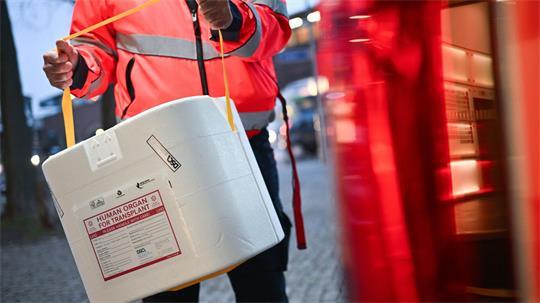Sollen die Regeln für mehr Organspenden grundlegend geändert werden? (Archivbild)