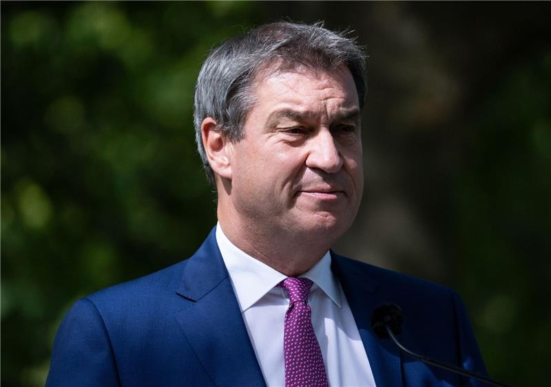 „Bayerntrend”: CSU im Tief, Freie Wähler auf Rekordhoch Sollte das Ergebnis am Wahlabend des 8. Oktober so ausfallen wie die aktuellen Umfragen aussehen, hätte Bayerns Ministerpräsident Söder ein weiteres Absacken der CSU zu verantworten.