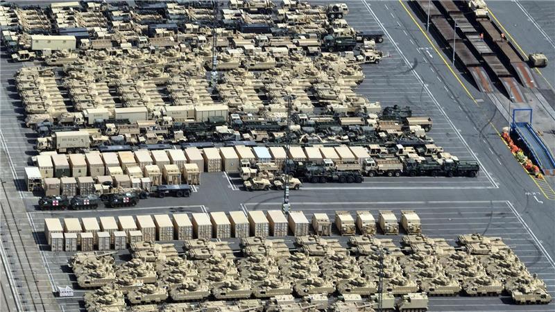 Sollten die Drohnen über dem Hafen die US-Army ausspähen? Die Sicherheitsbehörden sind alarmiert. Aber bislang ist keine der Drohnen identifiziert worden, die in den vergangenen Wochen gehäuft über Bremerhaven gesichtet wurden