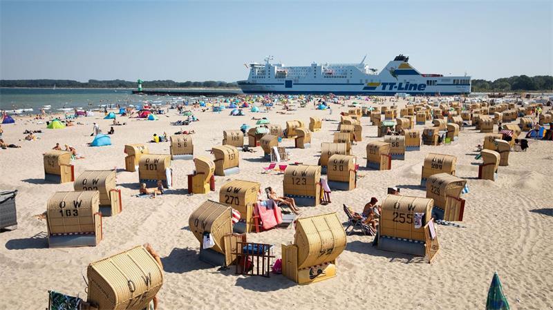 Up ewig ungedeelt – Schleswig-Holstein wird 80 Sommerfreude in Sichtweite einer wichtigen Fährverbindung gibt es in Travemünde. (Archivbild)