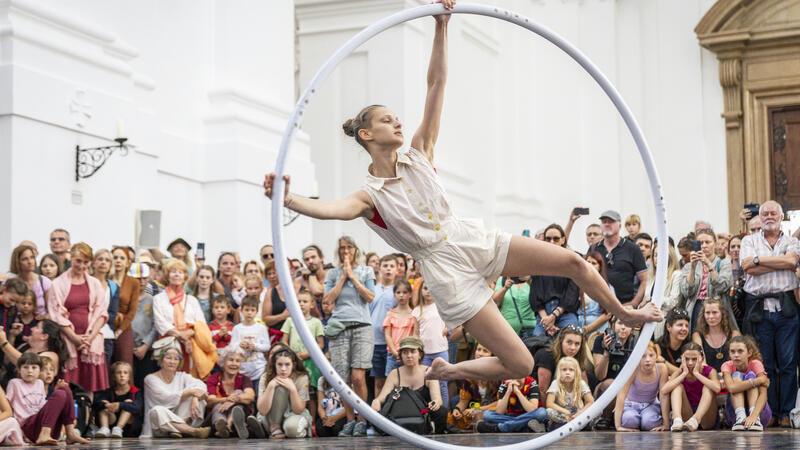 Sommerszene: Marinella Senatore, The School of Narrative Dance, in Salzburg 2023.