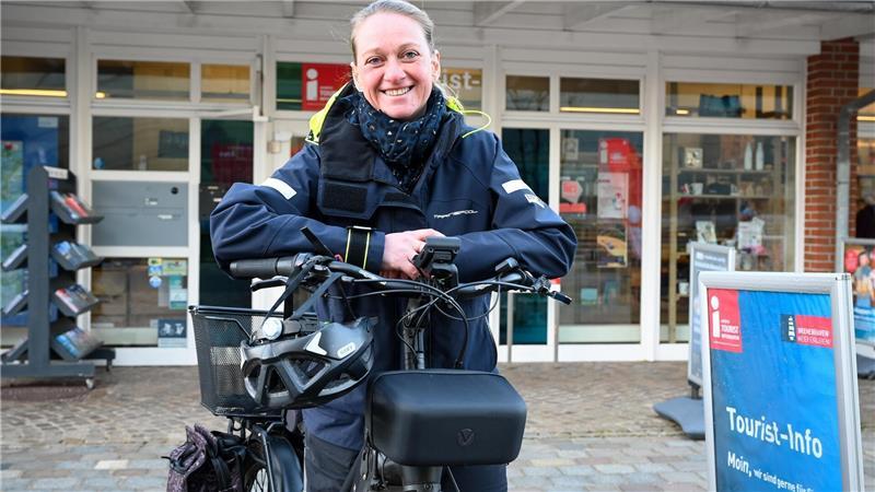 Sonja Riegert fährt oft und gerne mit ihrem Pedelec zwischen Bremen und der Erlebnis Bremerhaven.