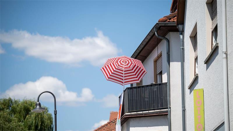 Sonnenschutz ist auch in den kommenden Tagen nötig. (Symbolbild)