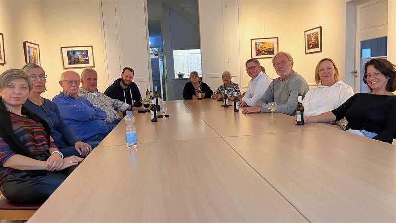 CDU gewinnt in Himmelpforten und verliert in Hammah – Überraschung in Oldendorf Sonntagabend: Die SPD trifft sich traditionell in Erwartung der Ergebnisse in der Villa von Issendorff.