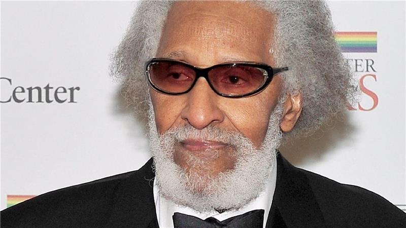 Improvisationsgenie des Jazz: Sonny Rollins gestorben Sonny Rollins spielte mit allen Jazz-Legenden und legte dann eine gefeierte Solo-Karriere hin. (Archivbild)