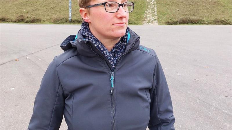 Sophia Gerschel vom Karlsruher Fanprojekt setzt sich für das Zeugnisverweigerungsrecht in der Sozialen Arbeit ein.