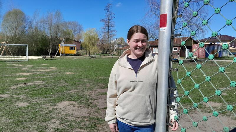 Neue Leiterinnen auf Stader Bauspielplatz und im Jugendhaus Sophie Deterra freut sich, wieder auf dem großen Gelände des Bauspielplatzes aktiv sein zu können.