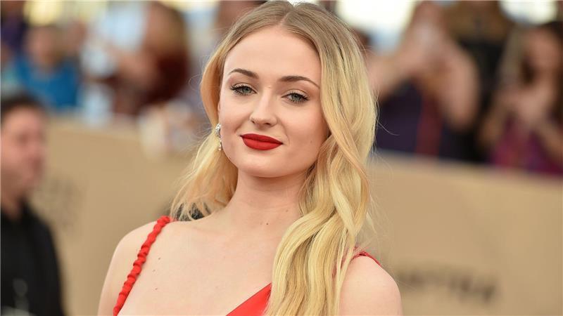 Sophie Turner hat am Set von „Game of Thrones“ viel gelernt.