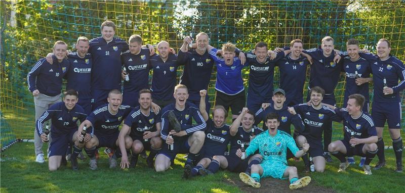 Freiburg/Oederquart feiert Punkt gegen Meister Bargstedt Souverän steigt der TuS Eiche Bargstedt nach nur einer Saison wieder in die Kreisliga auf.