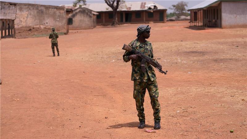 Sowohl kriminelle Banden als auch Terrormilizen entführen immer wieder Schulkinder in Nigeria. (Archivbild)